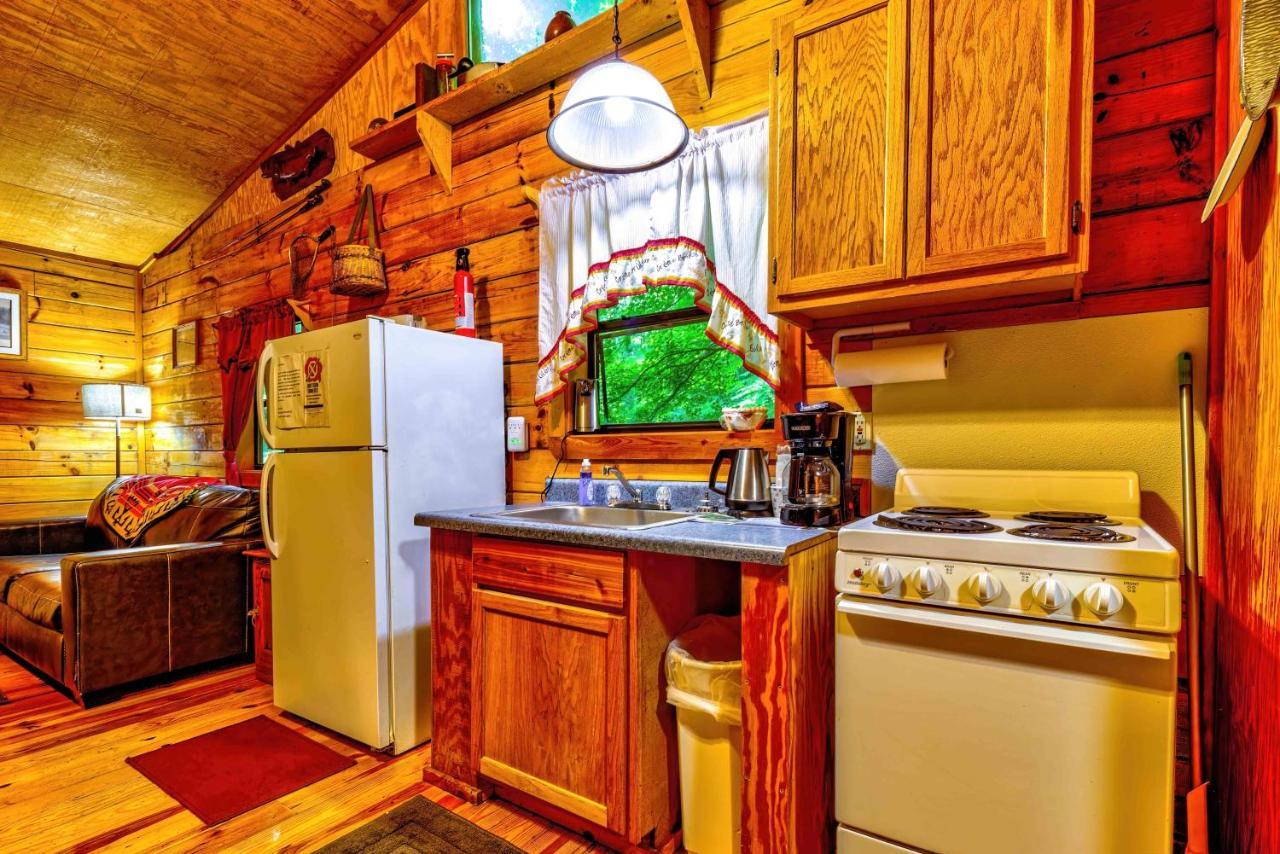 Panther Creek Cabins Чероки Экстерьер фото